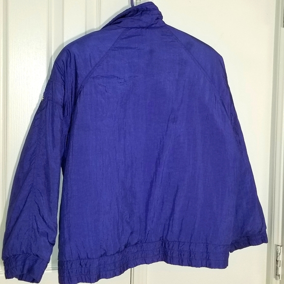 Jacket. Woman's - Picture 3 of 3